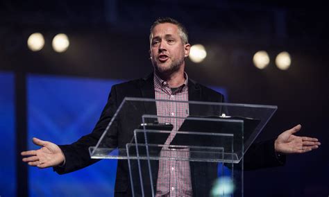 J d greear - Jun 17, 2021 · Southern Baptist Convention President J.D. Greear addresses the annual meeting at the Music City Center, June 15, 2021, in Nashville, Tennessee. RNS photo by Kit Doyle. June 17, 2021. By. Adelle... 
